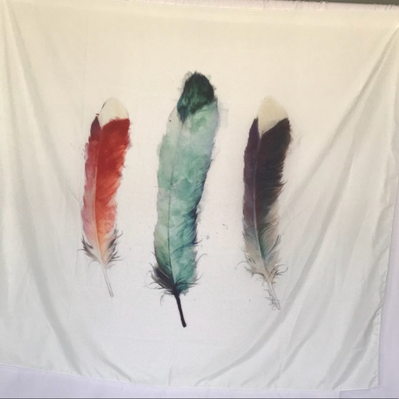 Feathers Tapestry!! NWT!! - Picture 2 of 2
